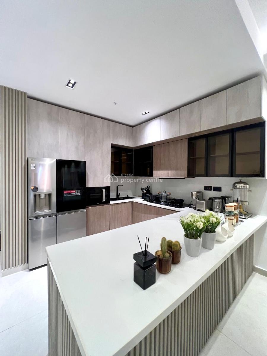 Beautiful 2bedroom Apartment with a Pool, a Concierge Service, Gyms, Elevator, a Working Space, Underground Parking Garage, Lekki Phase 1, Lekki, Lagos, Flat / Apartment for Sale