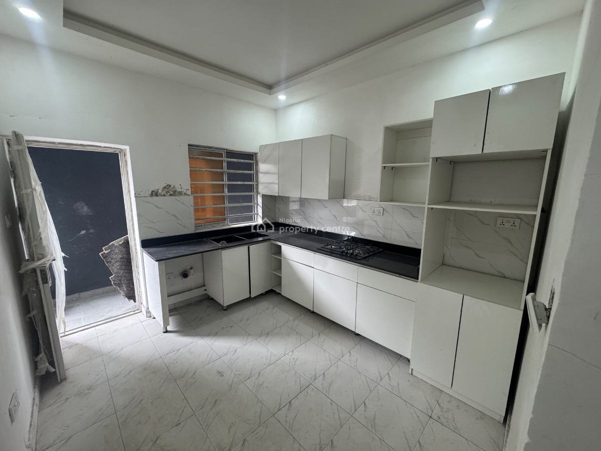 a Luxury Fully Serviced 2 Bedroom Apartment with Bq, Off Spg Road, Ologolo, Lekki, Lagos, Flat / Apartment for Rent