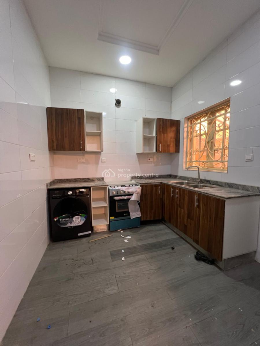 3 Bedroom Apartment, Lekki Phase 1, Lekki, Lagos, Flat / Apartment for Rent
