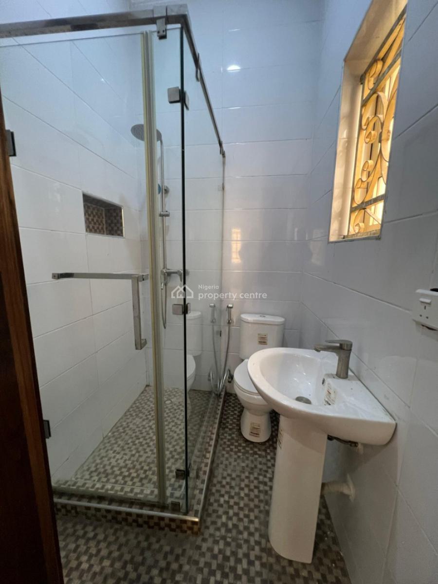 3 Bedroom Apartment, Lekki Phase 1, Lekki, Lagos, Flat / Apartment for Rent