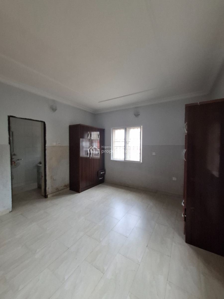 Standard Two Bedroom Just Out, Guzape District, Abuja, Flat / Apartment for Rent