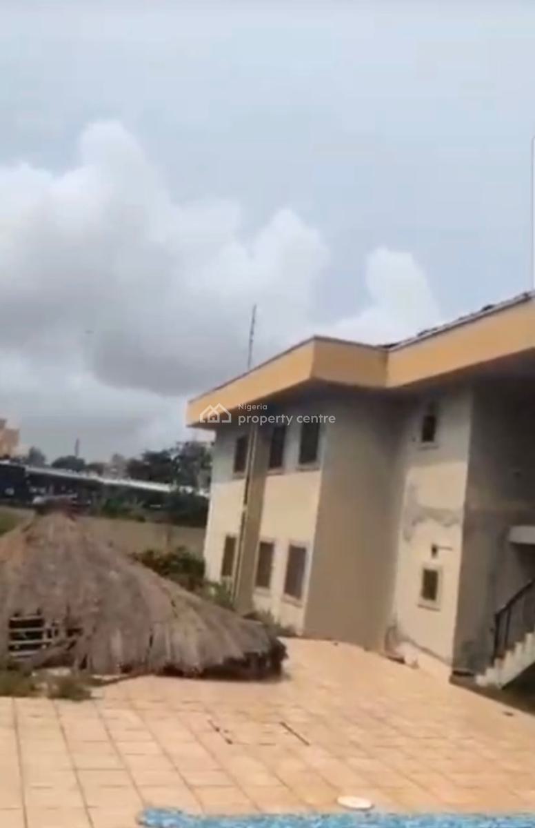 8 Units of 3 Bedrooms Apartments + Bq, Swimming Pool, Victoria Island (vi), Lagos, Flat / Apartment for Rent