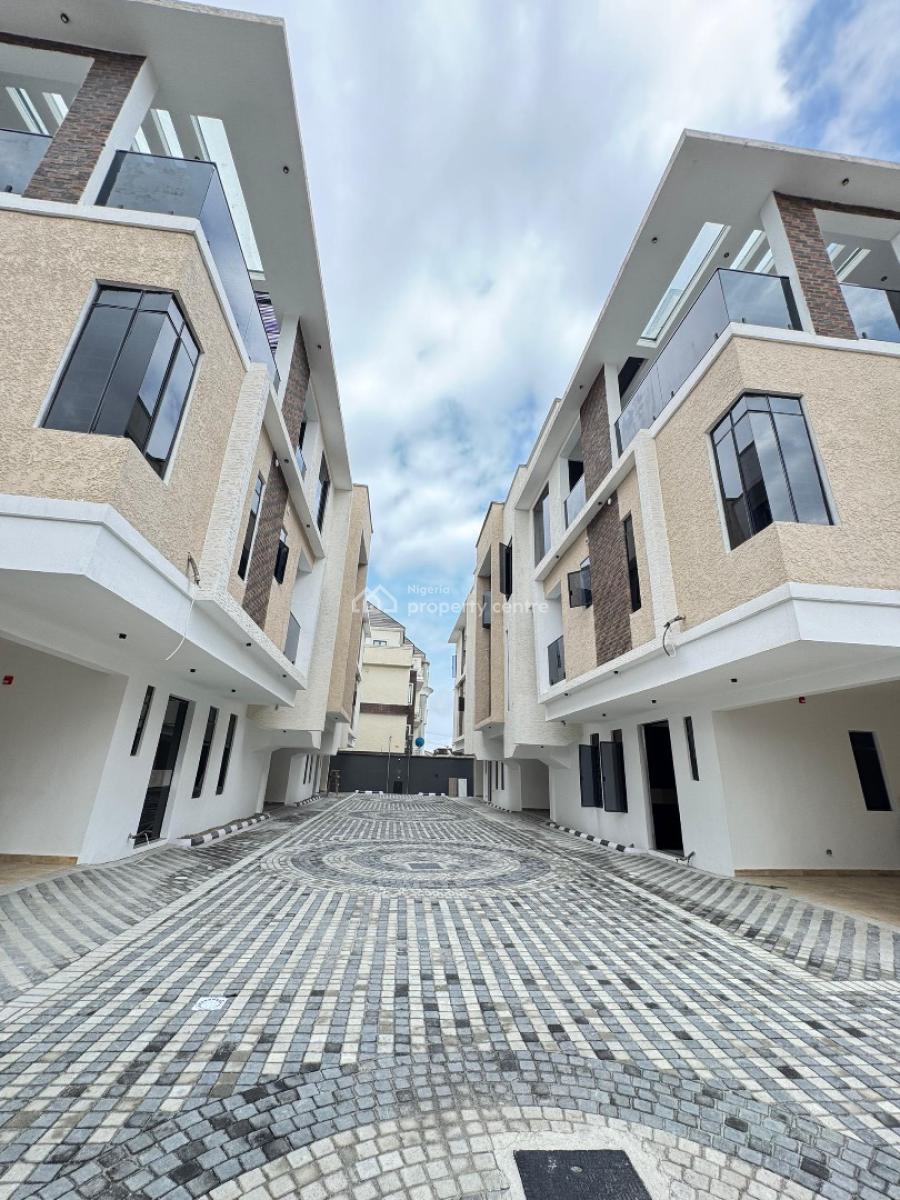 Beautiful 4bedroom Penthouse with Elevator, Lekki Phase 1, Lekki, Lagos, Terraced Duplex for Sale
