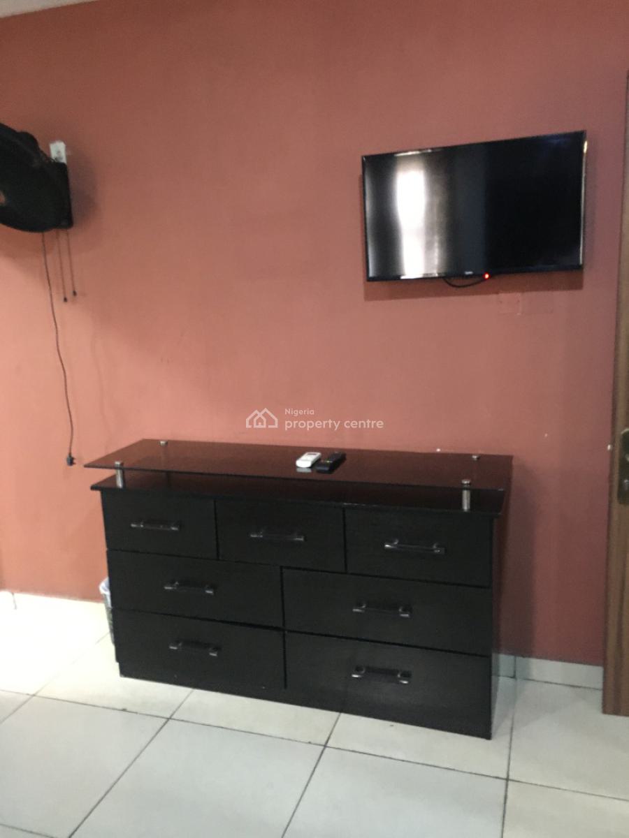 Fully Furnished 2 Bedrooms Flat with Pool, Off Oba Akinjobi Street, Ikeja Gra, Ikeja, Lagos, Flat / Apartment Short Let