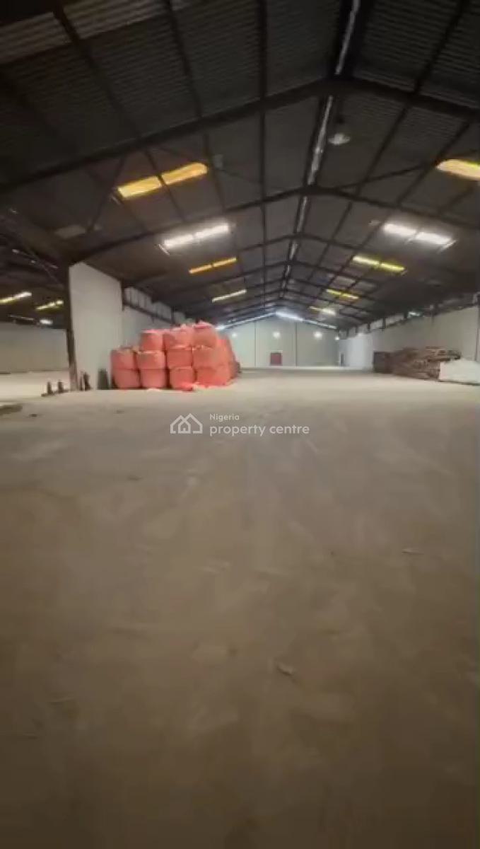 2,900sqm High Roof Warehouse, Oshodi Apapa Expressway, Oshodi, Lagos, Warehouse for Rent
