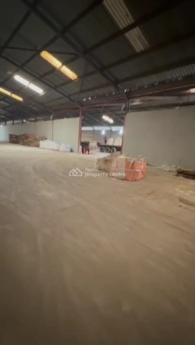 2,900sqm High Roof Warehouse, Oshodi Apapa Expressway, Oshodi, Lagos, Warehouse for Rent