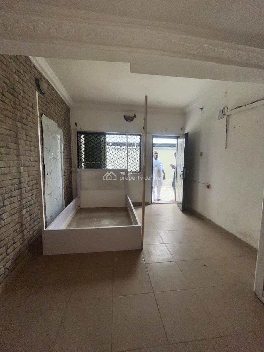Self  Contain, Ilasan, Lekki, Lagos, Self Contain (single Rooms) for Rent