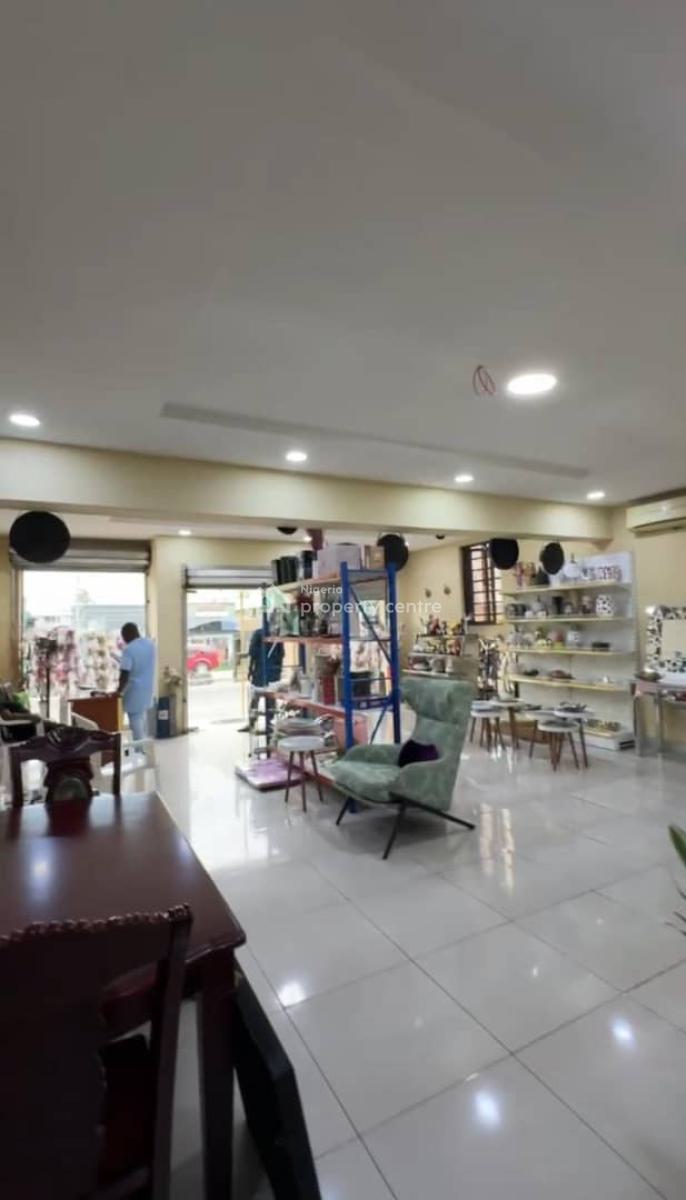 Very Big Open Space, Ogunlana Drive, Surulere, Lagos, Office Space for Rent