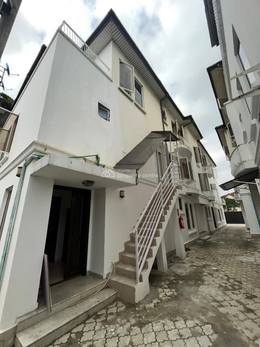 3 Bedroom Aparment, Lekki Phase One, Lekki, Lagos, Flat / Apartment for Rent
