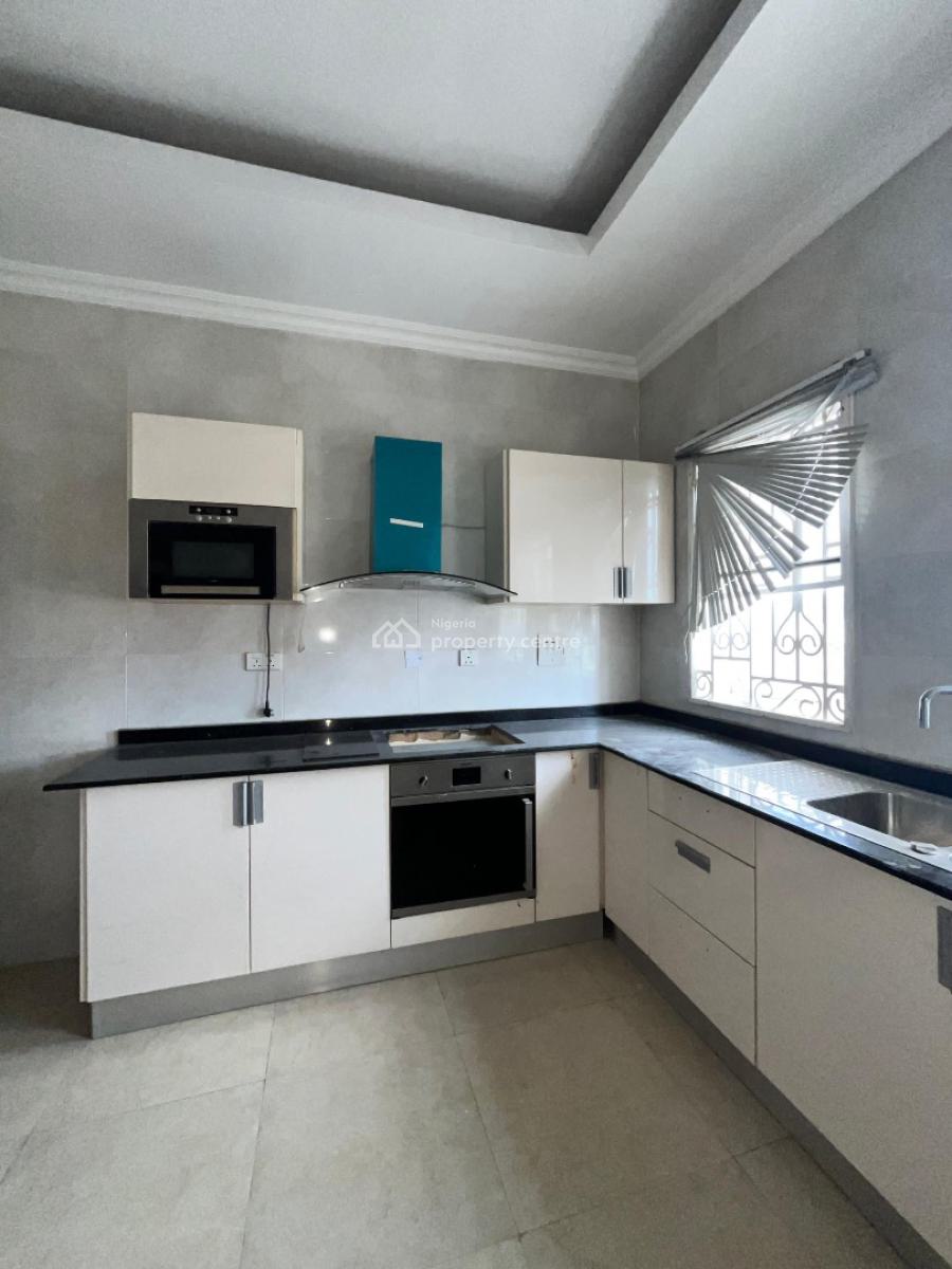 3 Bedroom Aparment, Lekki Phase One, Lekki, Lagos, Flat / Apartment for Rent