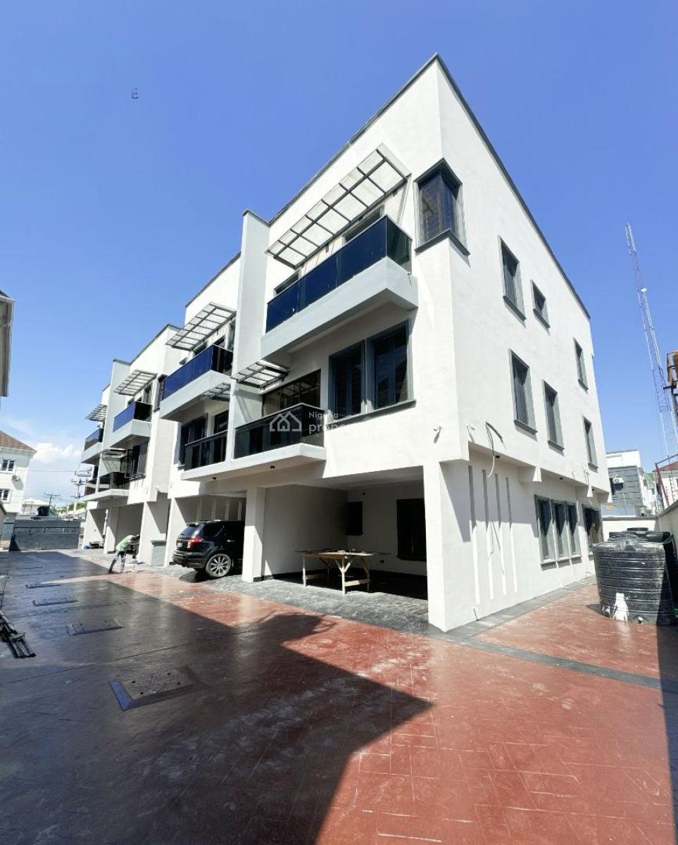 a 4 Bedrooms Semi-detached House with Bq, Ikate, Ikate Elegushi, Lekki, Lagos, Semi-detached Duplex for Sale