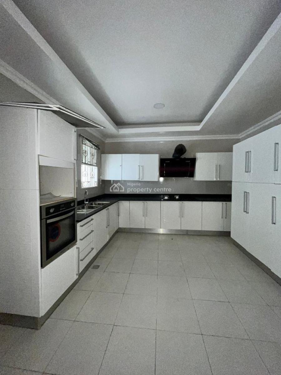 2 Bedroom Apartment, Lekki Phase 1, Lekki, Lagos, Flat / Apartment for Rent