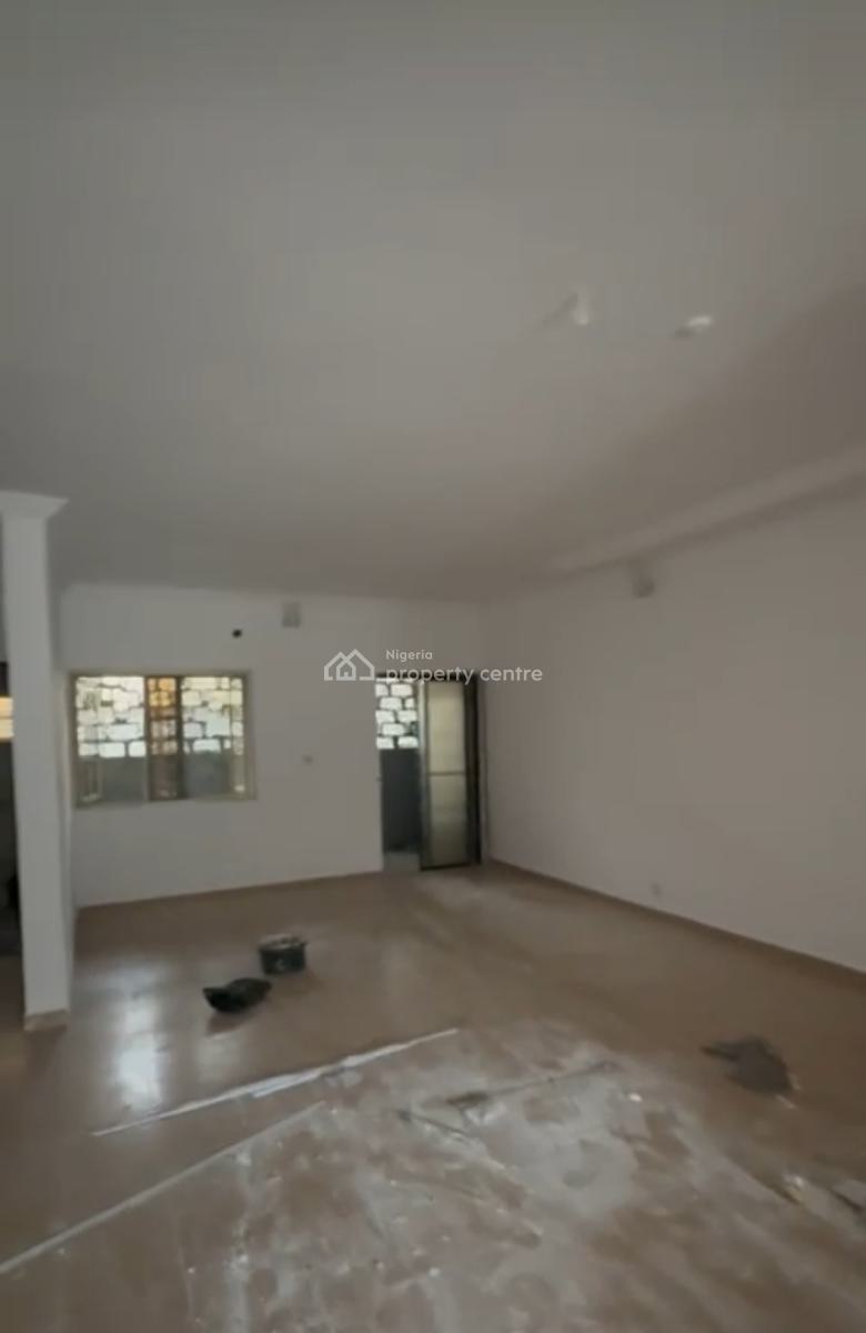 for Direct Client and for Salary Earners Only.  Internal Renov, Off Adetola, Surulere, Lagos, Flat / Apartment for Rent