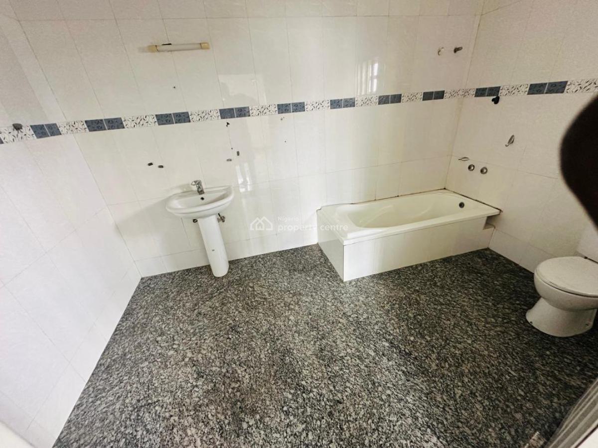 Well Built 5 Bedrooms Duplex 2 Living Rooms +3 Rooms Bq, Maitama District, Abuja, Detached Duplex for Rent