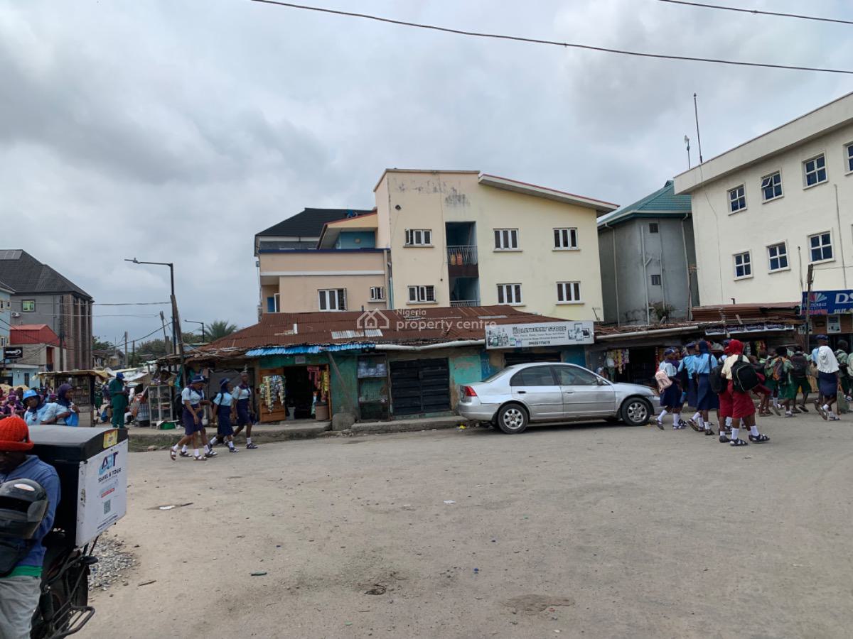 Bougalow on Full Plot of Land, Off Saint Finbarrs Road, Akoka, Yaba, Lagos, Detached Bungalow for Sale