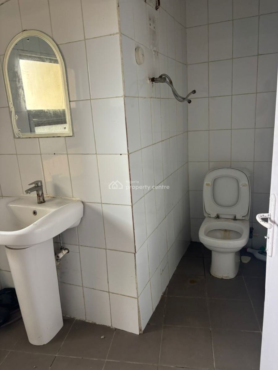 Serviced Mini Flat Upstairs, 1004 Estate, Victoria Island (vi), Lagos, Flat / Apartment for Rent