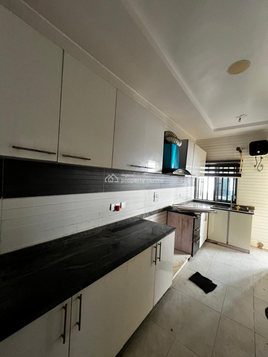 2 Bedroom Apartment Inside a Gated Estate, Ikate, Lekki, Lagos, Flat / Apartment for Rent