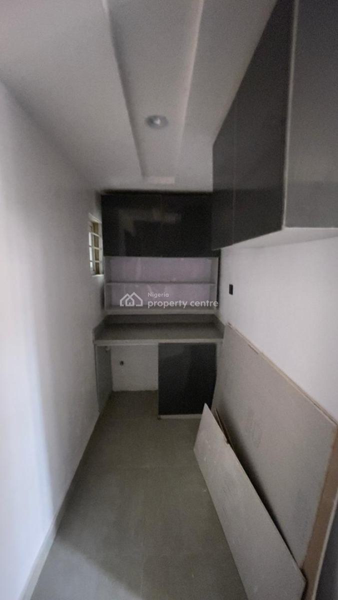 4 Units of 3 Bedroom Apartments, Lekki Phase 1, Lekki, Lagos, Flat / Apartment for Sale