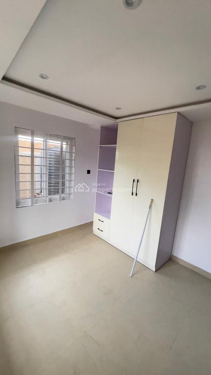 4 Units of 3 Bedroom Apartments, Lekki Phase 1, Lekki, Lagos, Flat / Apartment for Sale