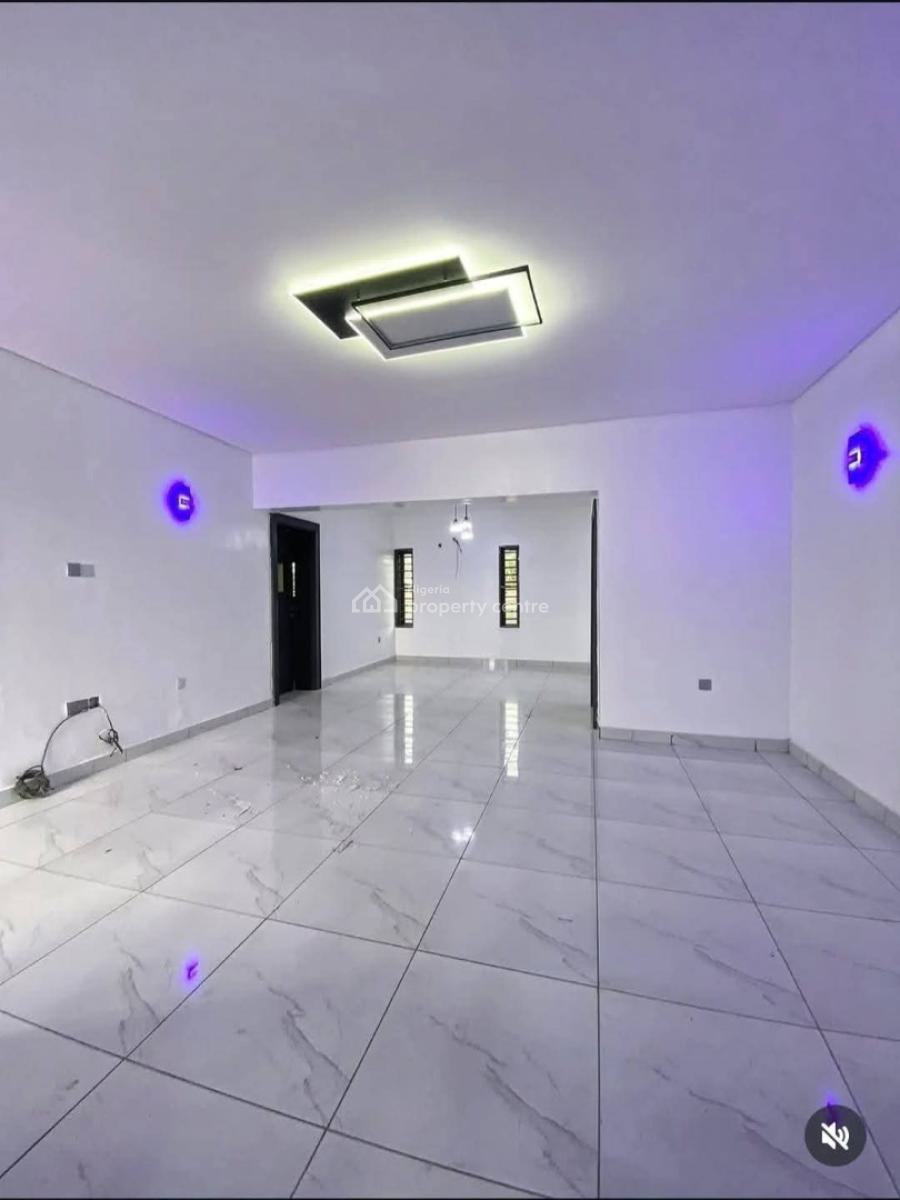 Luxurious 4 Bedroom Apartment with Federal Light and Security, Gra  Port, Old Gra, Port Harcourt, Rivers, Flat / Apartment for Rent
