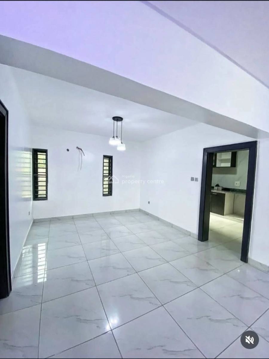 Luxurious 4 Bedroom Apartment with Federal Light and Security, Gra  Port, Old Gra, Port Harcourt, Rivers, Flat / Apartment for Rent