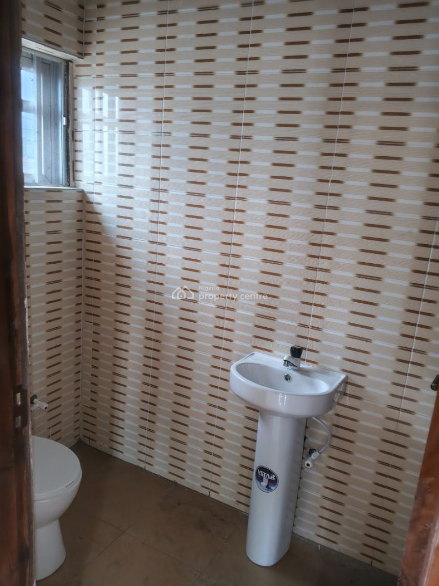 Newly Built Spacious 3 Bedroom Flat Upstairs Wardrobe Big Kitchen, Itele Close to Ayobo Lagos, Ado-odo/ota, Ogun, Flat / Apartment for Rent