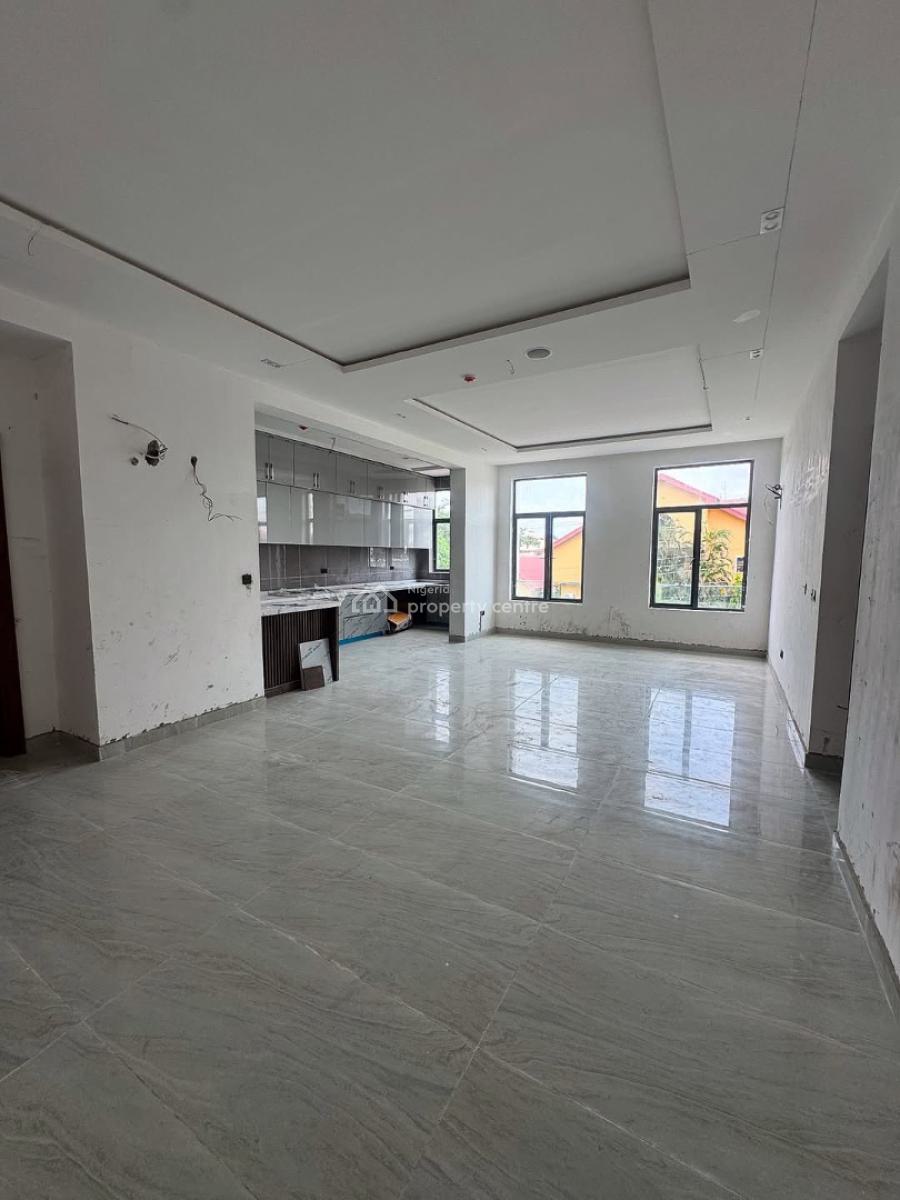 Luxurious 2 Bedroom Apartment with Swimming Pool, Elevator and Gym, Admiralty Way, Lekki Phase 1, Lekki, Lagos, Flat / Apartment for Sale