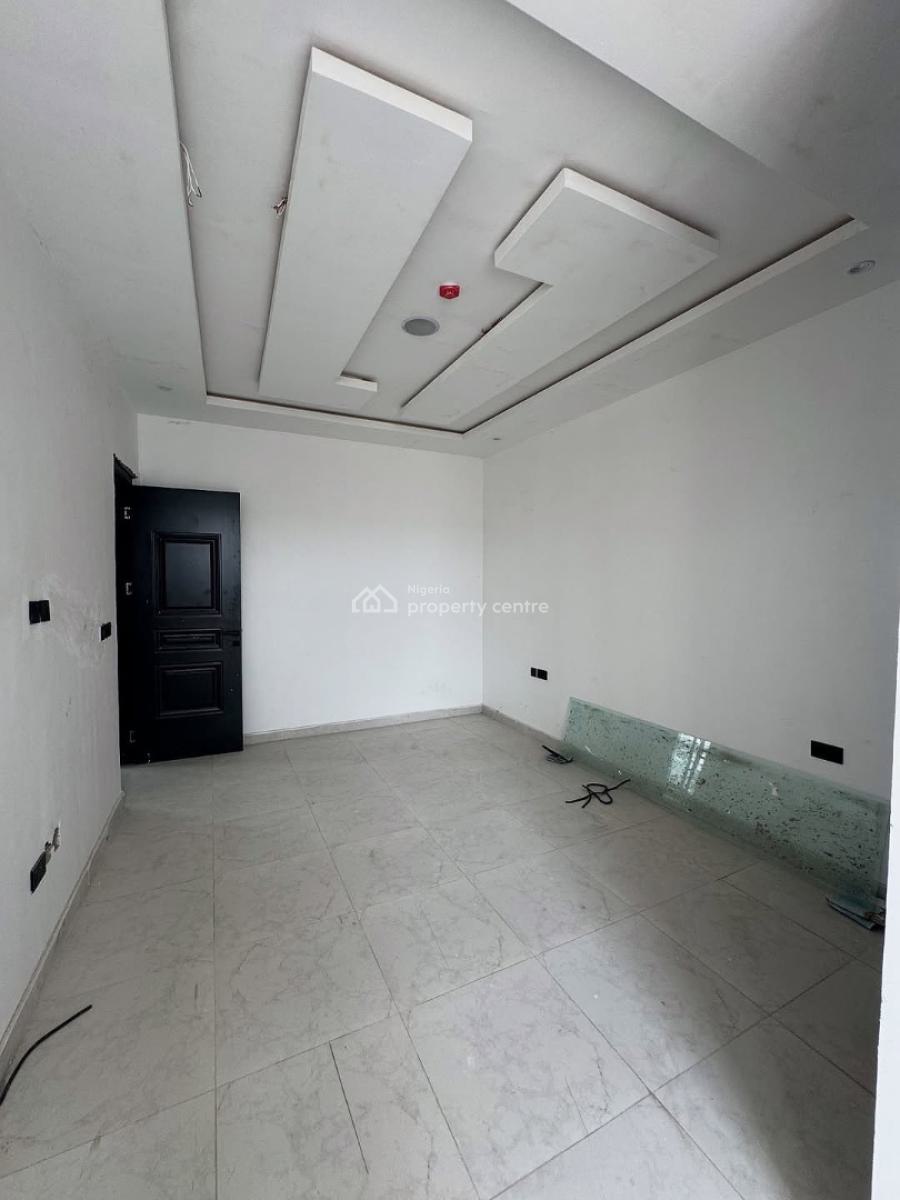 Luxurious 2 Bedroom Apartment with Swimming Pool, Elevator and Gym, Admiralty Way, Lekki Phase 1, Lekki, Lagos, Flat / Apartment for Sale