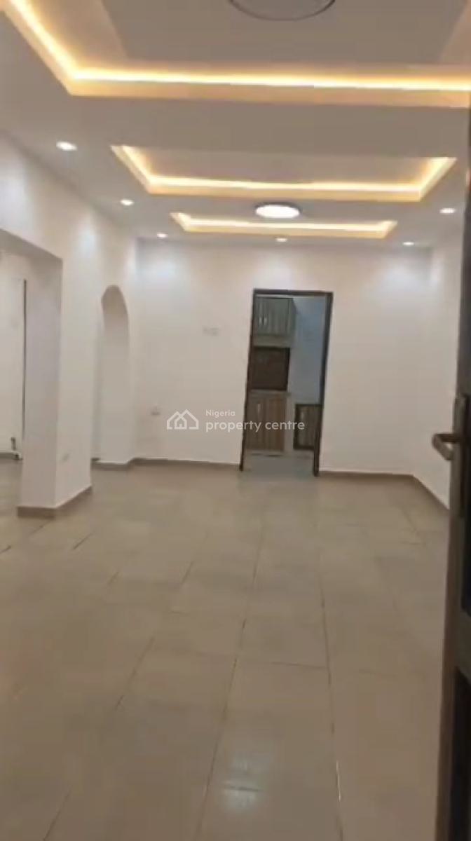 Executive, Very Decent and Standard 3-bedroom Flat, Akoka, Yaba, Lagos, Flat / Apartment for Rent