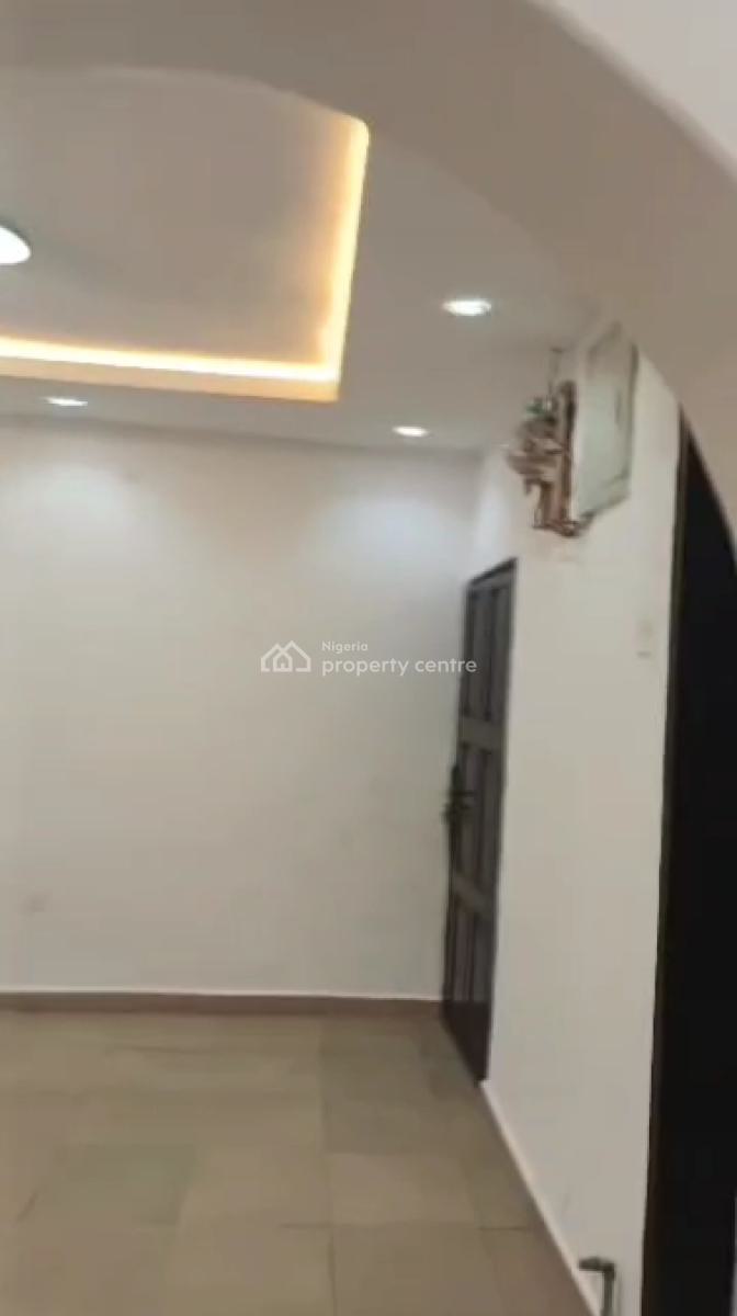 Executive, Very Decent and Standard 3-bedroom Flat, Akoka, Yaba, Lagos, Flat / Apartment for Rent