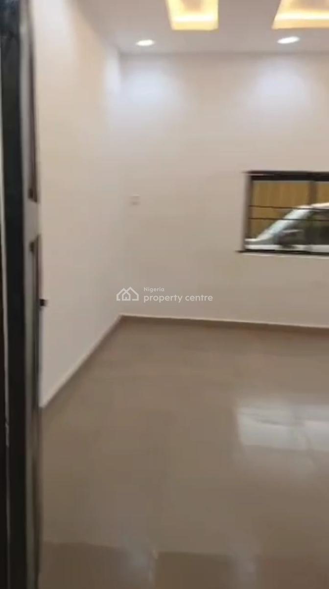 Executive, Very Decent and Standard 3-bedroom Flat, Akoka, Yaba, Lagos, Flat / Apartment for Rent