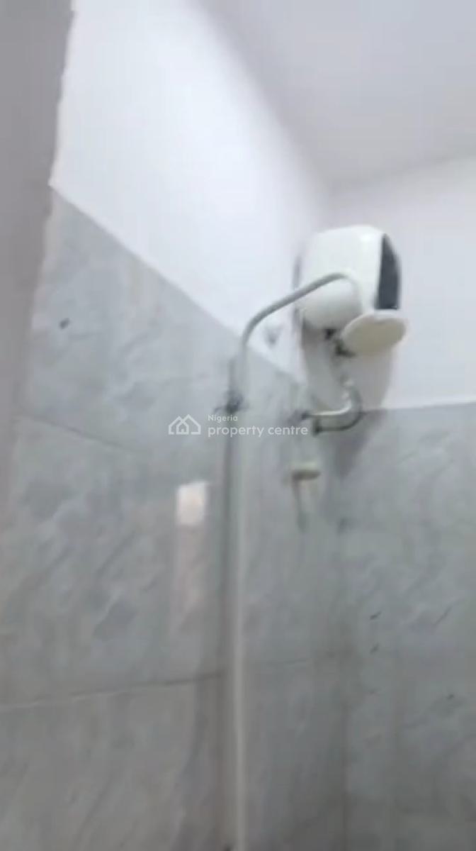 Executive, Very Decent and Standard 3-bedroom Flat, Akoka, Yaba, Lagos, Flat / Apartment for Rent