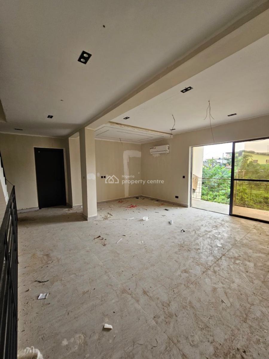 Exquisite 4 Bedroom Terrace Duplex with Bq in Serene Environment, Obanikoro, Shomolu, Lagos, Terraced Duplex for Sale