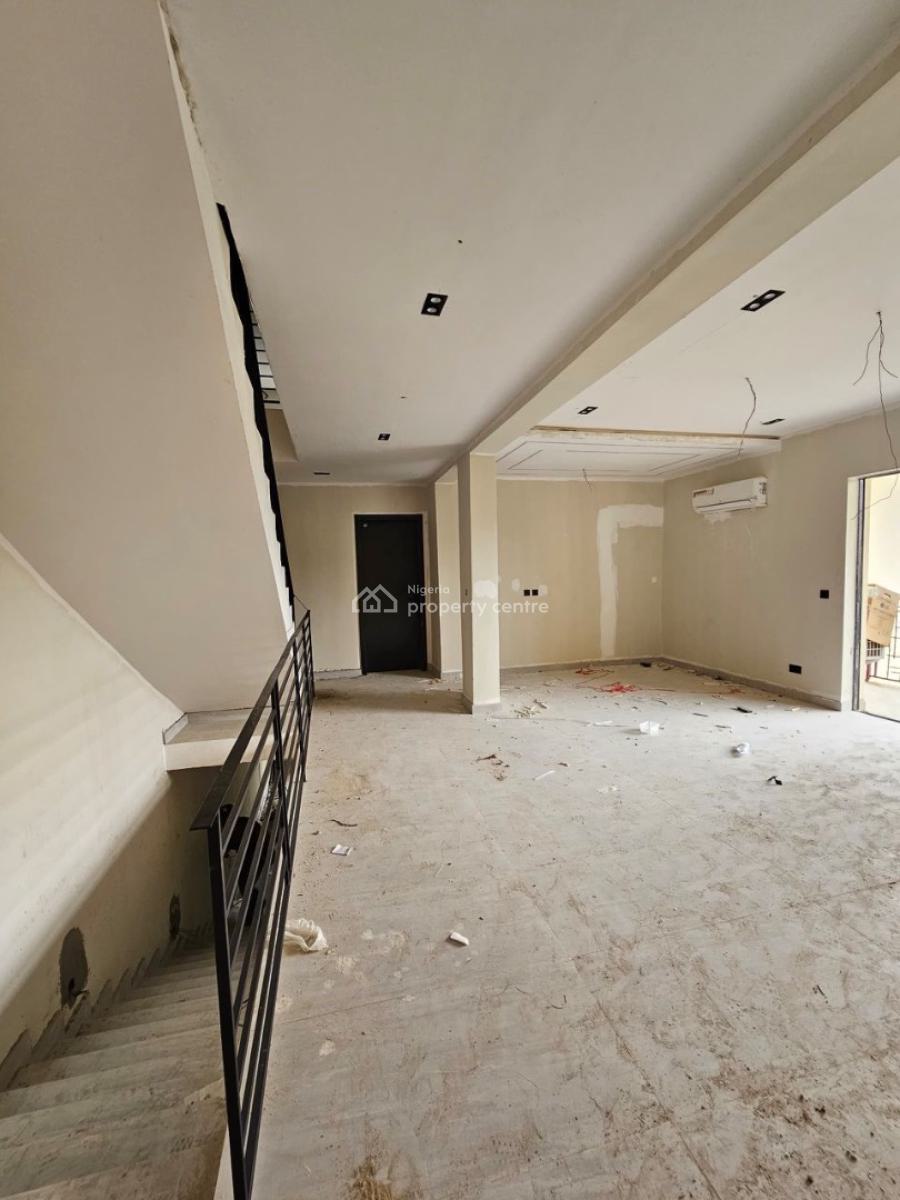 Exquisite 4 Bedroom Terrace Duplex with Bq in Serene Environment, Obanikoro, Shomolu, Lagos, Terraced Duplex for Sale