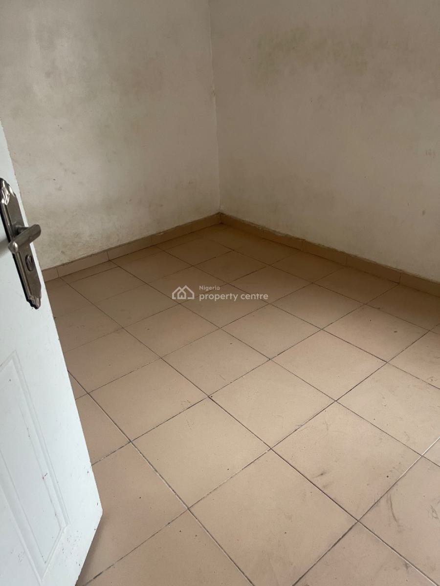 Standard and Spacious 2 Bedroom Flat, Old Yaba Road, Adekunle, Yaba, Lagos, Flat / Apartment for Rent