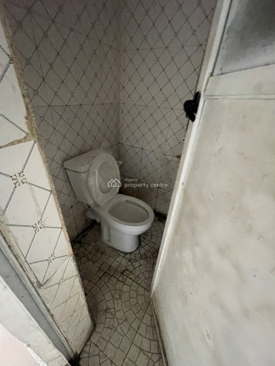 Standard and Spacious 2 Bedroom Flat, Old Yaba Road, Adekunle, Yaba, Lagos, Flat / Apartment for Rent