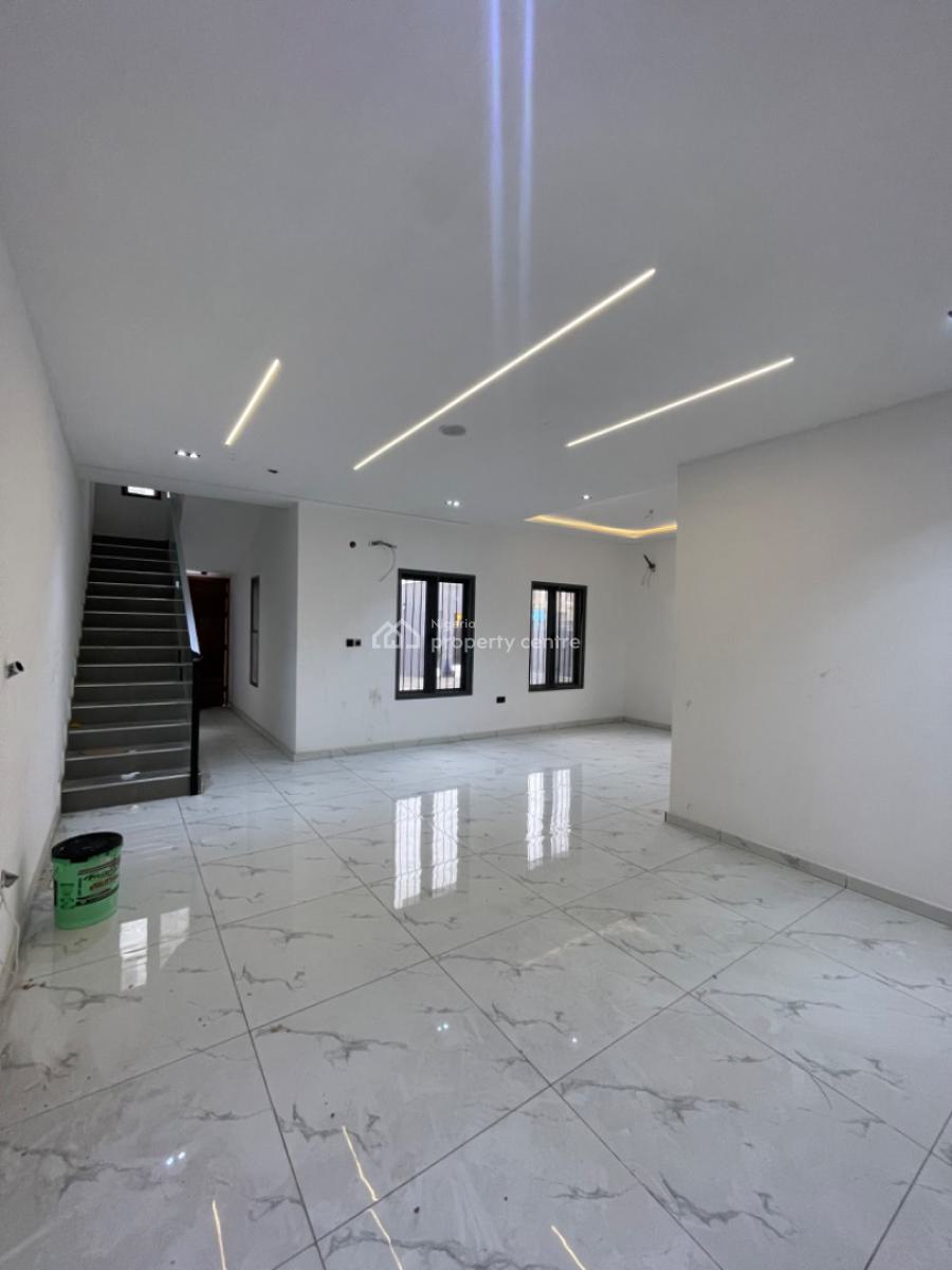 4 Bedroom Semi Detached Duplex with a Bq, Lekki Phase 1, Lekki, Lagos, Semi-detached Duplex for Rent