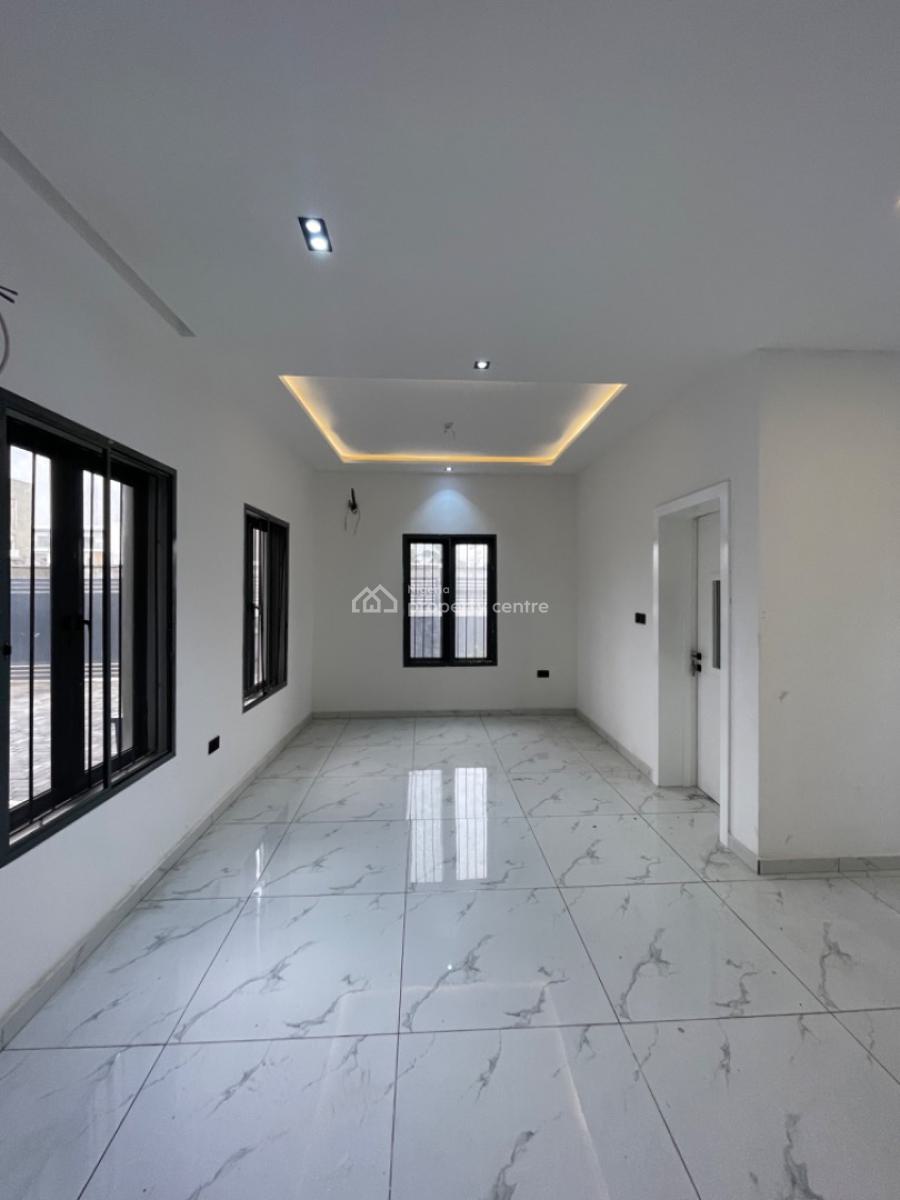 4 Bedroom Semi Detached Duplex with a Bq, Lekki Phase 1, Lekki, Lagos, Semi-detached Duplex for Rent