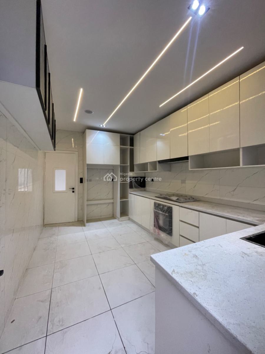 4 Bedroom Semi Detached Duplex with a Bq, Lekki Phase 1, Lekki, Lagos, Semi-detached Duplex for Rent