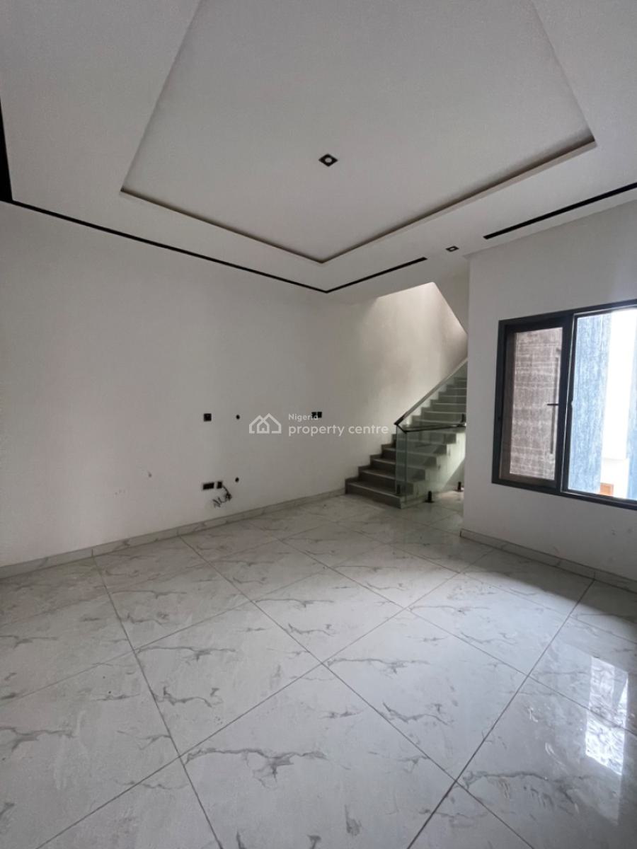 4 Bedroom Semi Detached Duplex with a Bq, Lekki Phase 1, Lekki, Lagos, Semi-detached Duplex for Rent