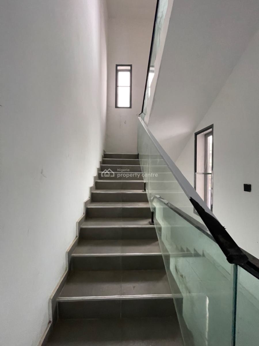 4 Bedroom Semi Detached Duplex with a Bq, Lekki Phase 1, Lekki, Lagos, Semi-detached Duplex for Rent