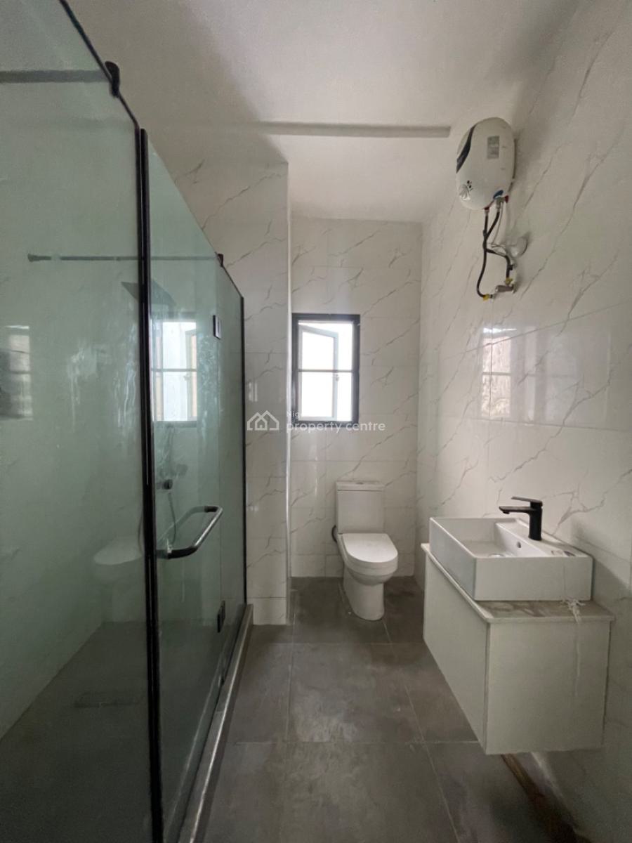 4 Bedroom Semi Detached Duplex with a Bq, Lekki Phase 1, Lekki, Lagos, Semi-detached Duplex for Rent