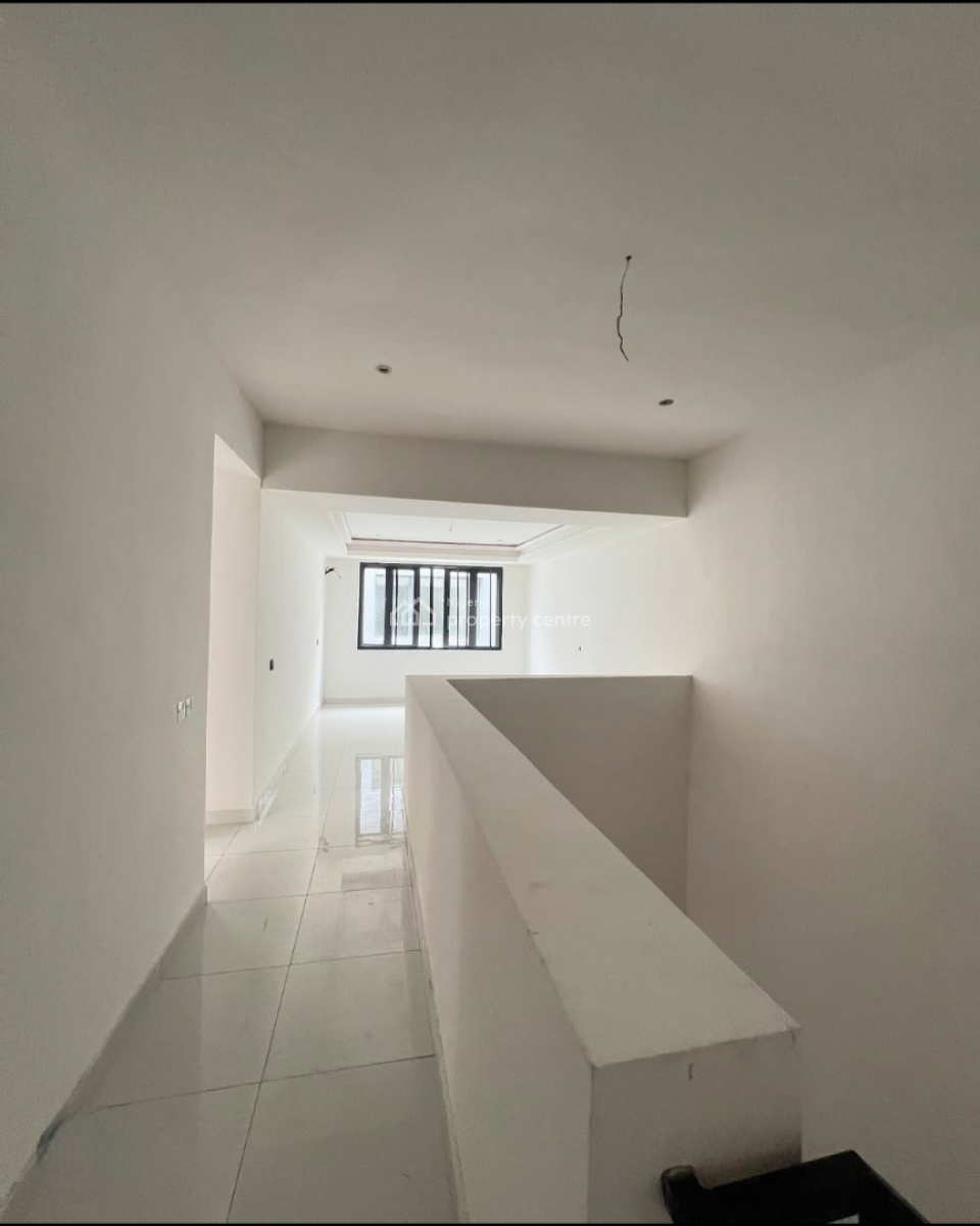 Expansive 4 Bedroom Townhouse in a New Estate, Off Freedom Way, Lekki Phase 1, Lekki, Lagos, House for Rent