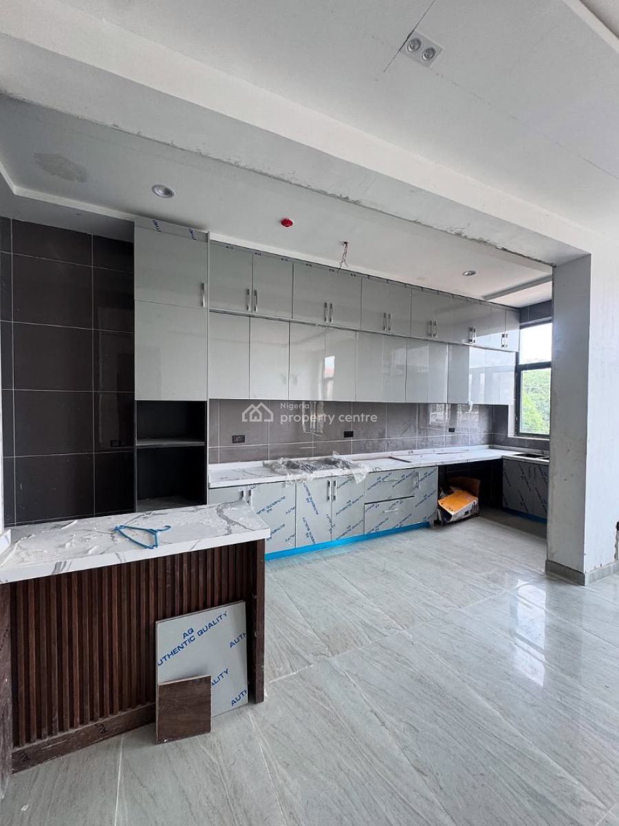 Beautifully Built 2 Bedroom Apartment with Pool, Gym & Elevator, Lekki Phase 1, Lekki, Lagos, Flat / Apartment for Sale