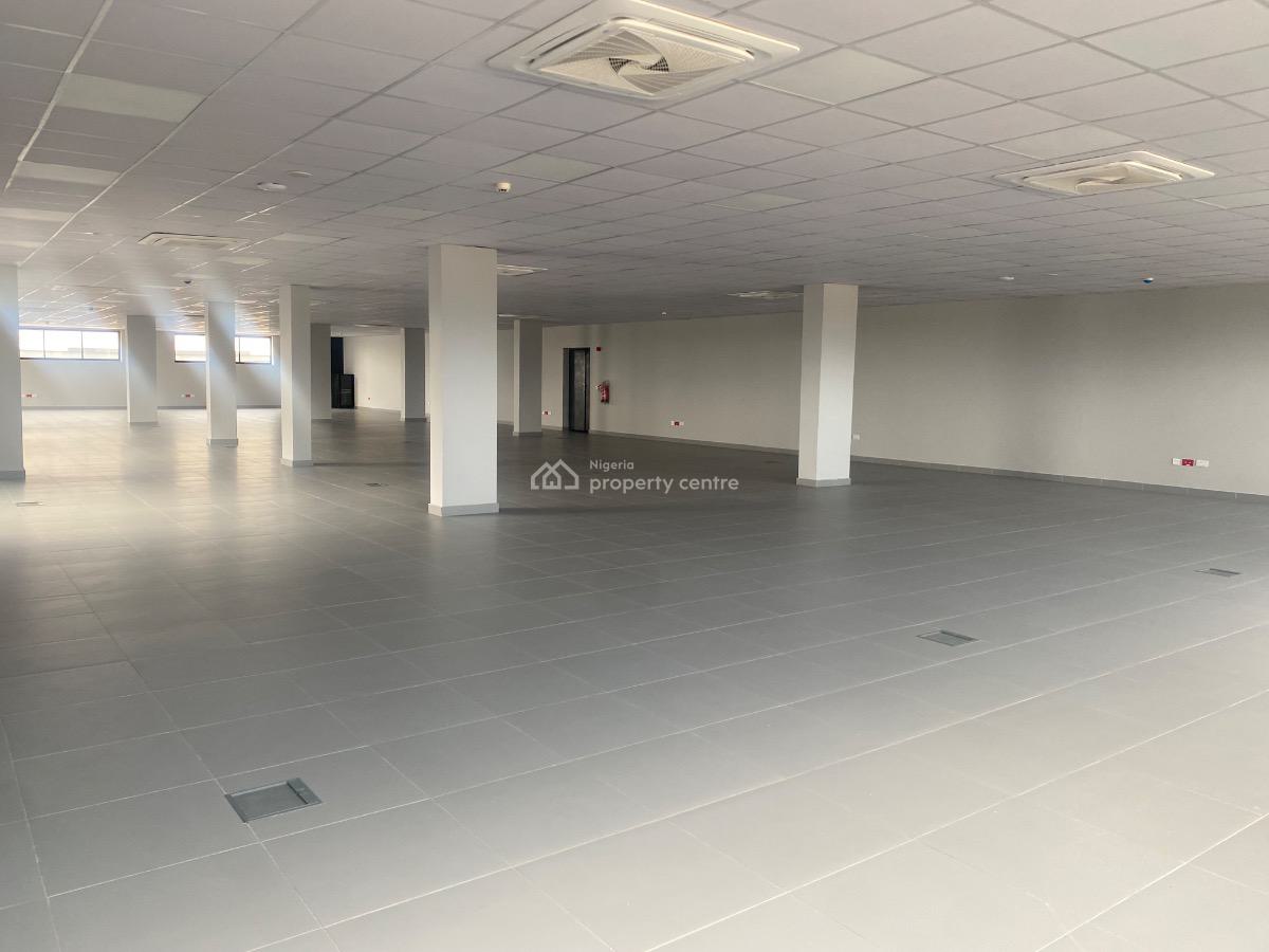 Open Plan Serviced Office Space Measuring 300sqm, Q. M. B. Road/ Megachicken Road, Lekki Phase 1, Lekki, Lagos, Office Space for Rent