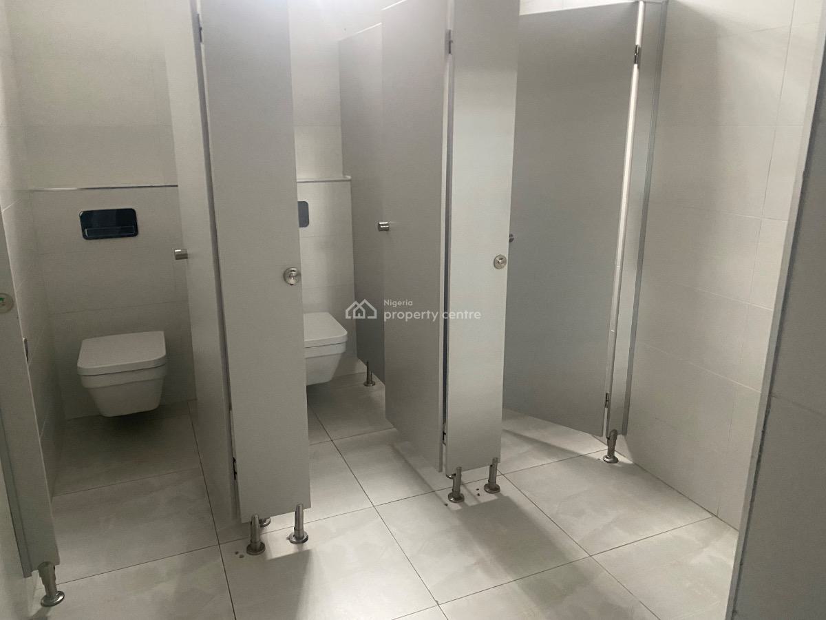 Open Plan Serviced Office Space Measuring 300sqm, Q. M. B. Road/ Megachicken Road, Lekki Phase 1, Lekki, Lagos, Office Space for Rent