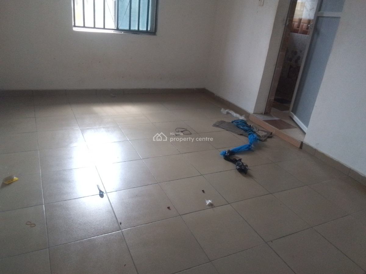 Spacious Luxury Selfcon with Excellent Features, Muniru Street, Ogombo, Ajah, Lagos, Self Contain (single Rooms) for Rent