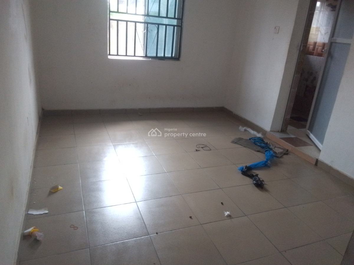 Spacious Luxury Selfcon with Excellent Features, Muniru Street, Ogombo, Ajah, Lagos, Self Contain (single Rooms) for Rent