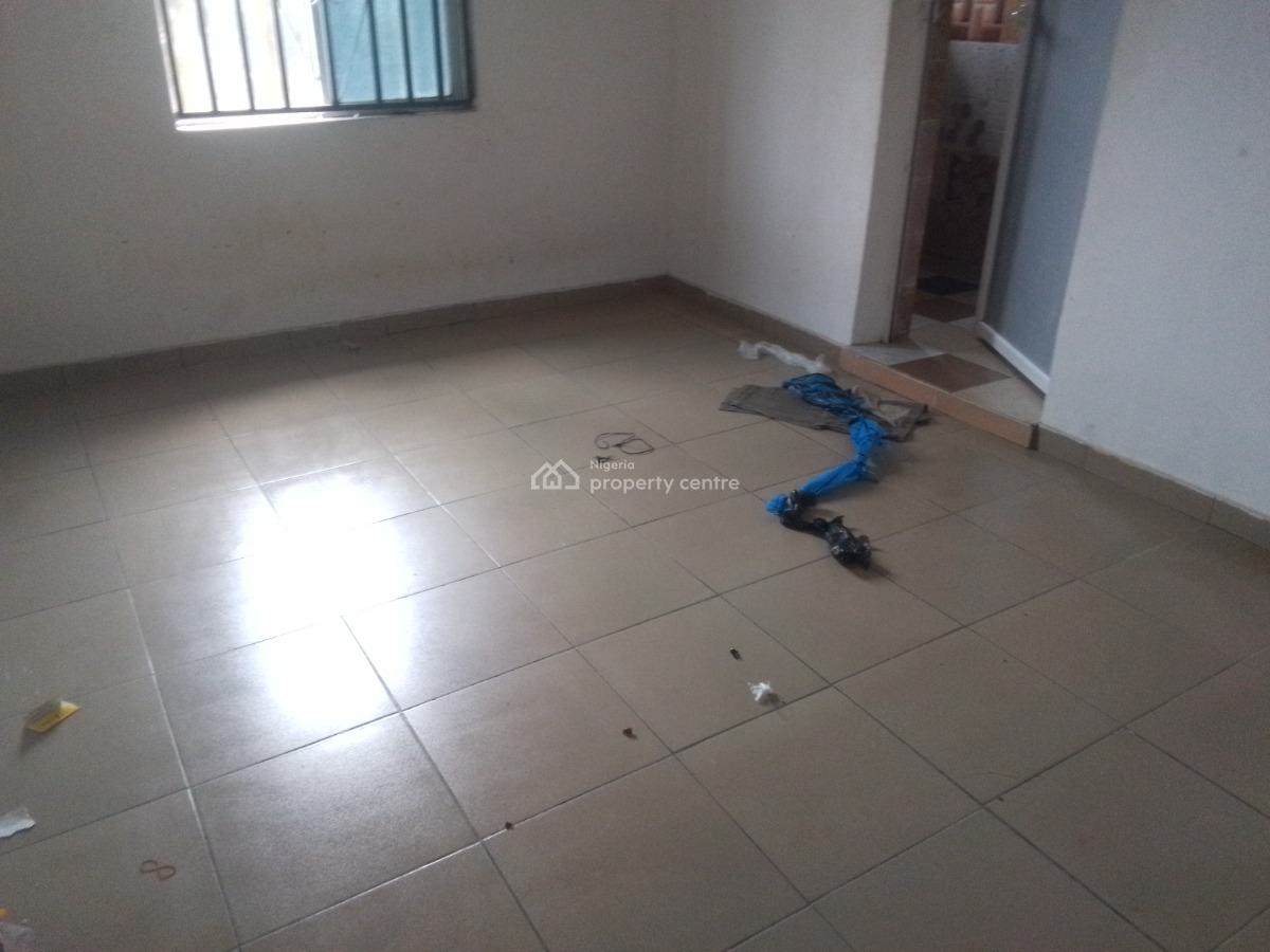 Spacious Luxury Selfcon with Excellent Features, Muniru Street, Ogombo, Ajah, Lagos, Self Contain (single Rooms) for Rent