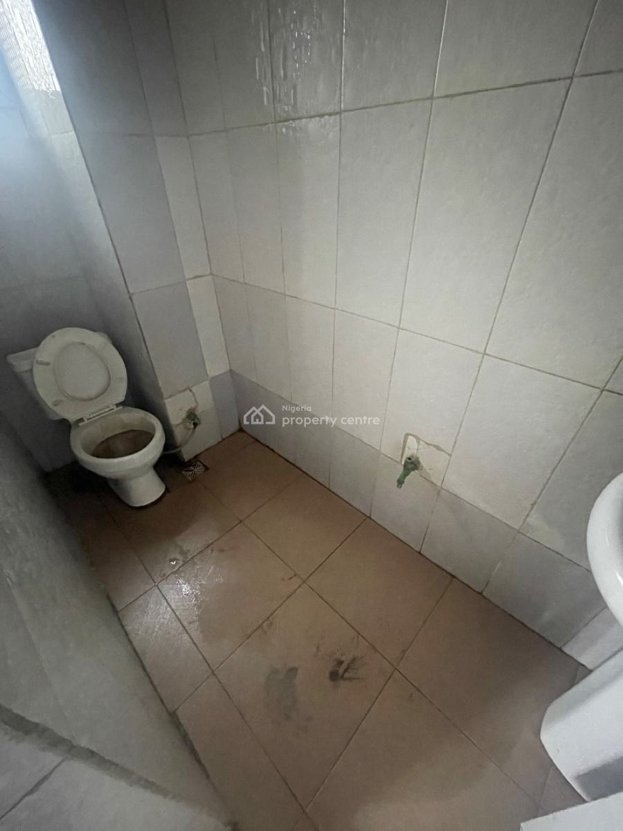 Standard and Executive 2bedroom Flat, Ebute Metta, Ebute Metta West, Yaba, Lagos, Flat / Apartment for Rent